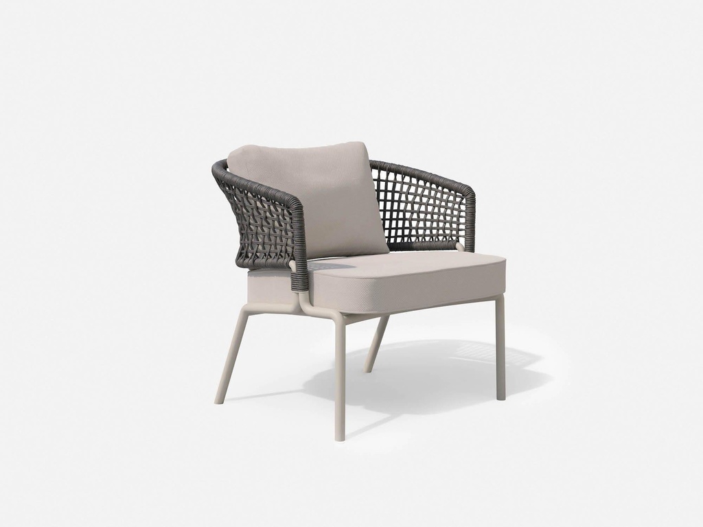 [1426146394230] Contour Club Chair
