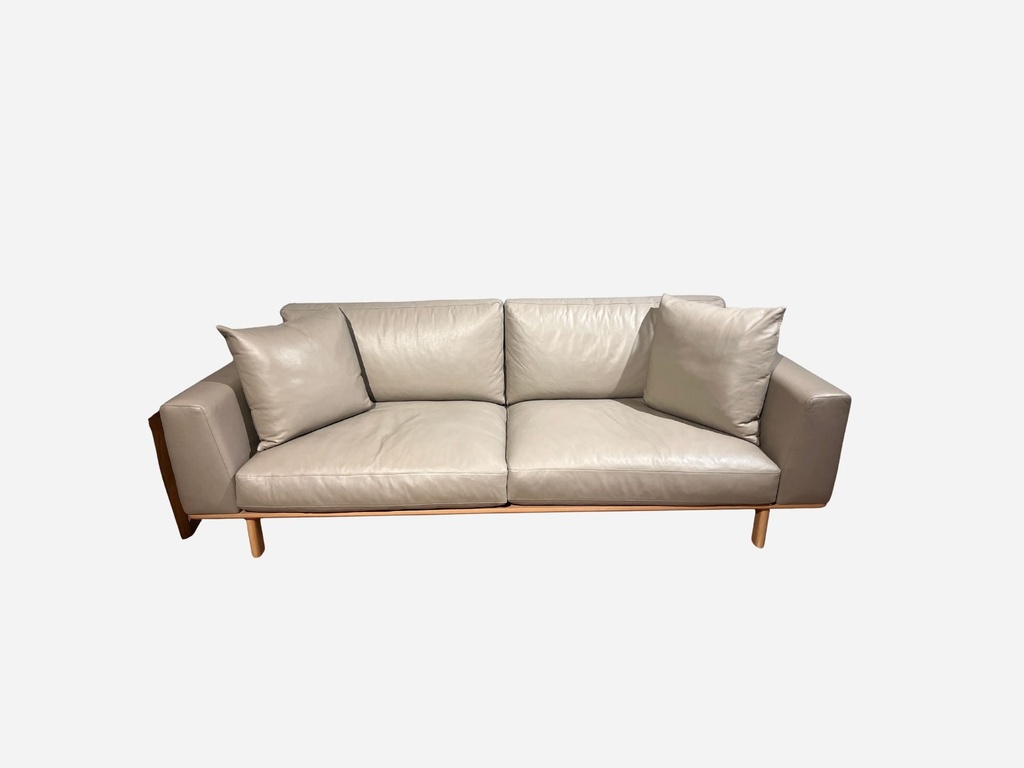 [9147986510052] Otway Sofa in Brusio Fog Leather