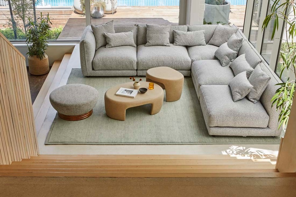 [SOF-FEL-CRES-3S-LARM-CTR-RARM-OTT-MOONB] Felix Crest 3-Seater Armed Sofa with Ottoman - Moonbeam