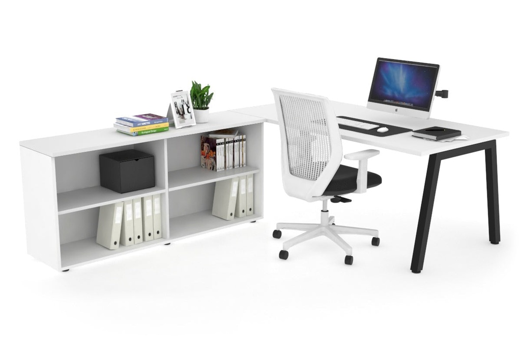 Quadro A Executive Setting - Black Frame [1600L x 700W]