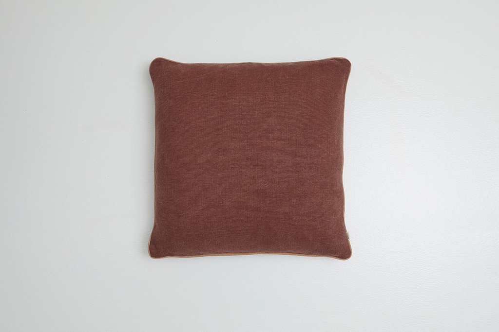 [DUP-54-MAH] Duke Pipe Square Cushion Mahogany