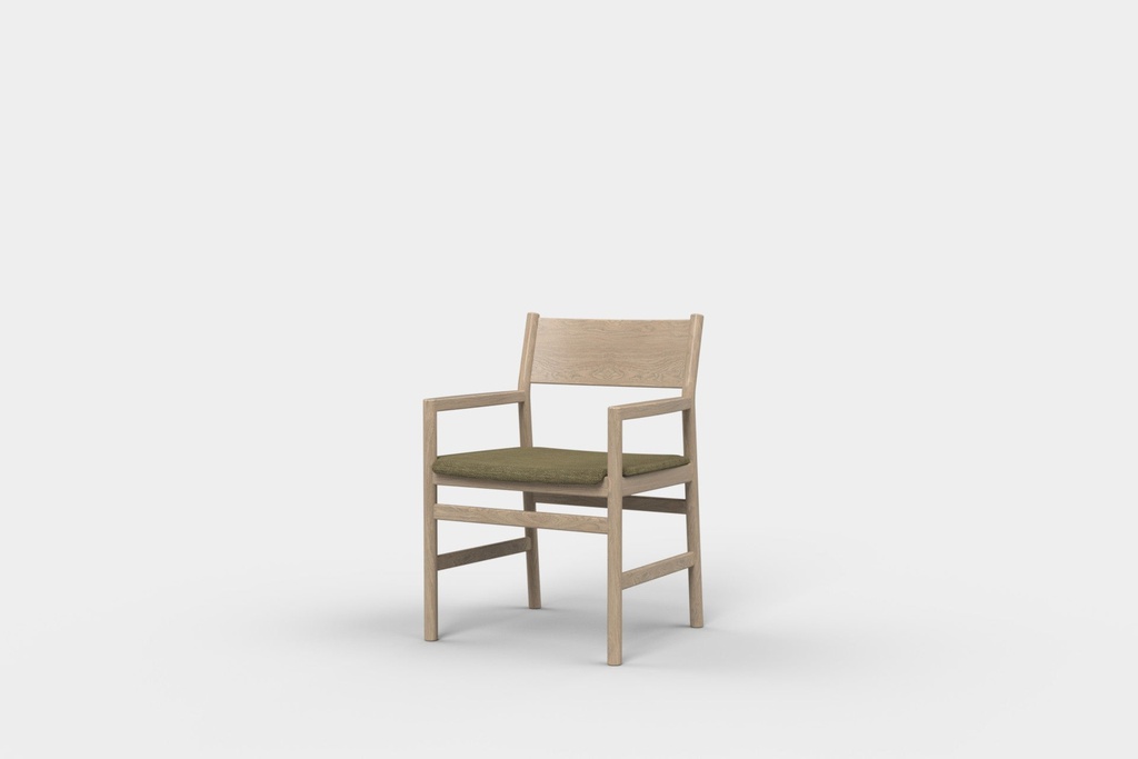 Gus Chair