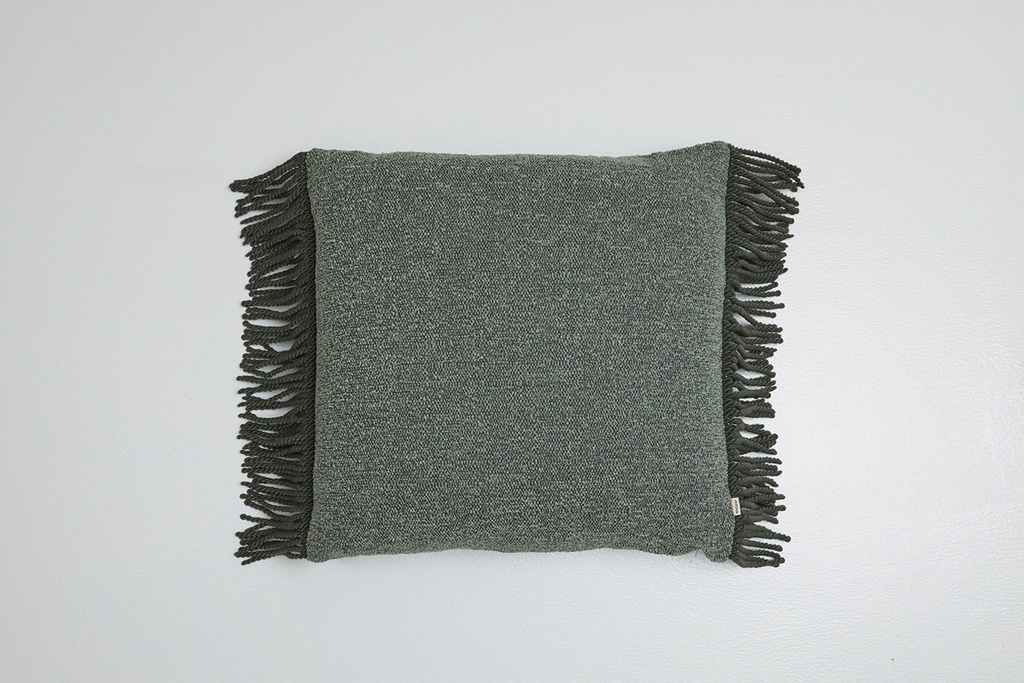[LUT-54-ORE] Luna Tassel Square Cushion Oregano
