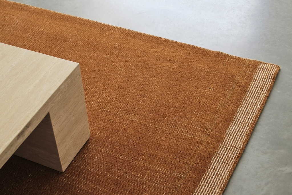 [8528-1-GLD] Axon Rug