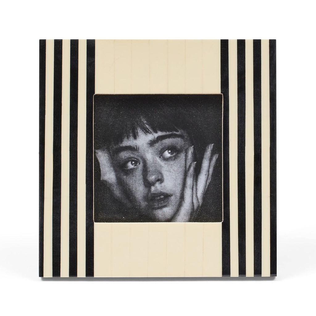 [E329] Anika Photo Frame 4 x 4