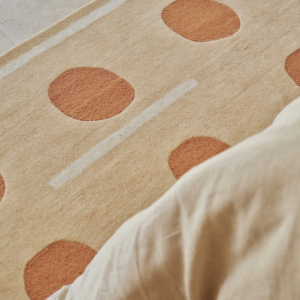 [G072] Tate Rug Sand Rust 250 x 350