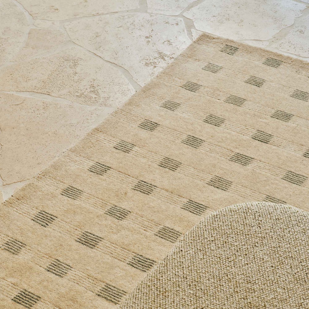 [G092] Heras Rug 250 x 350