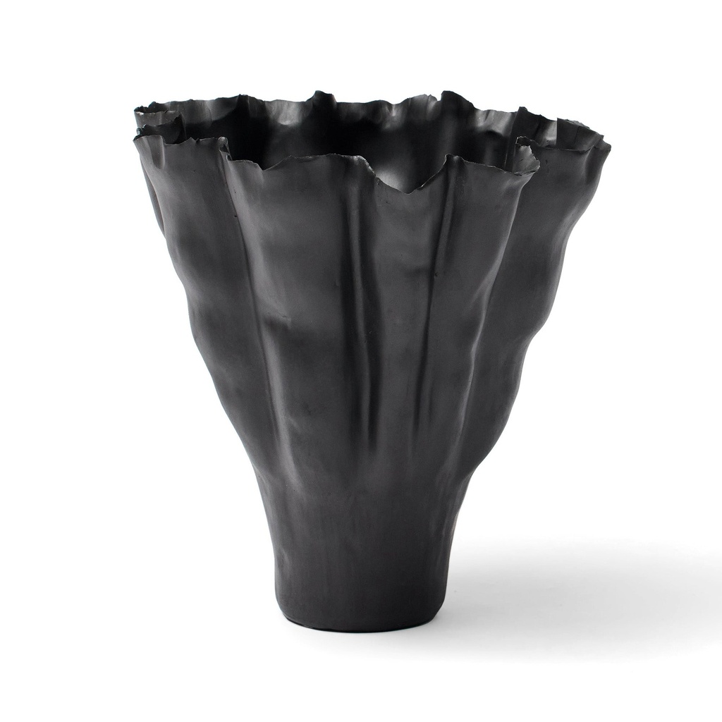[L383] Sara Vase Black