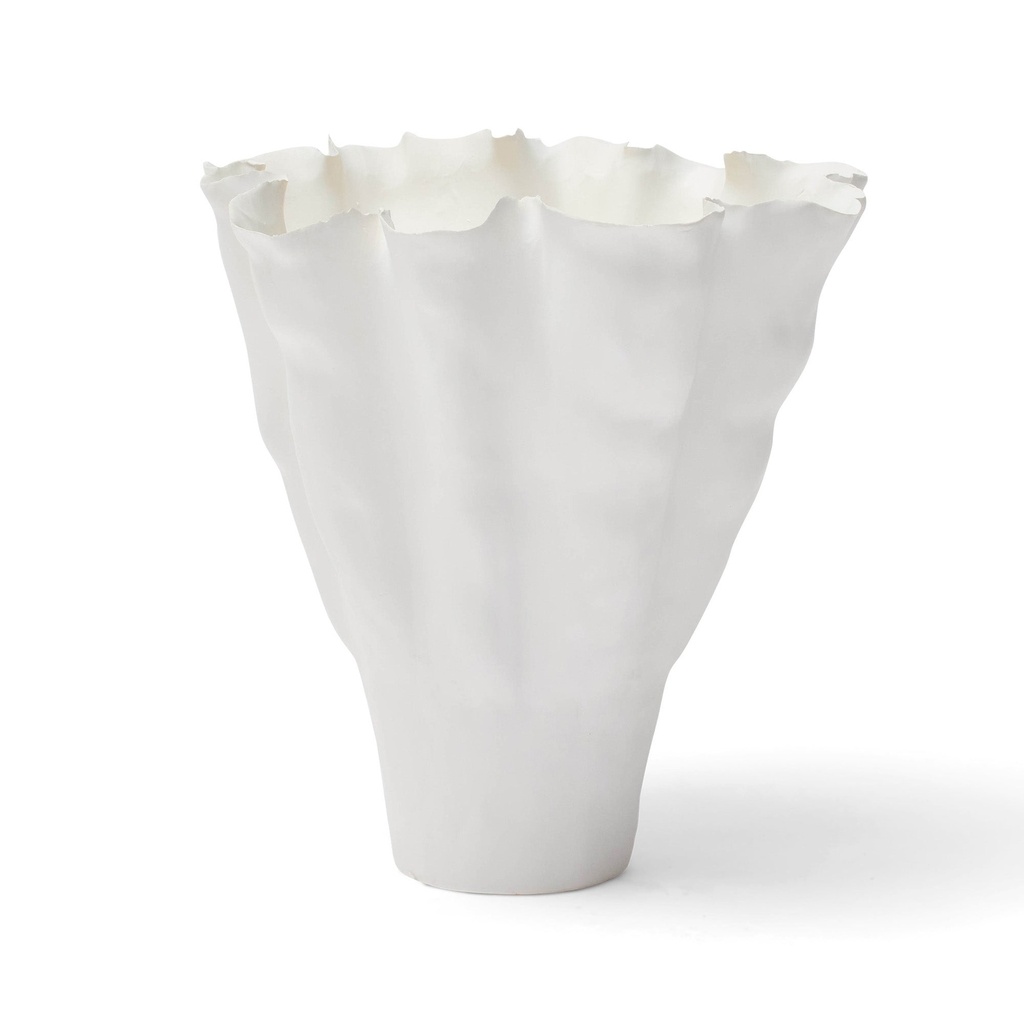 [L384] Sara Vase White
